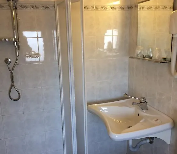 伯多尼酒店 酒店 2*