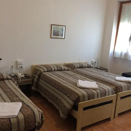 Bodoni Hotel 2*